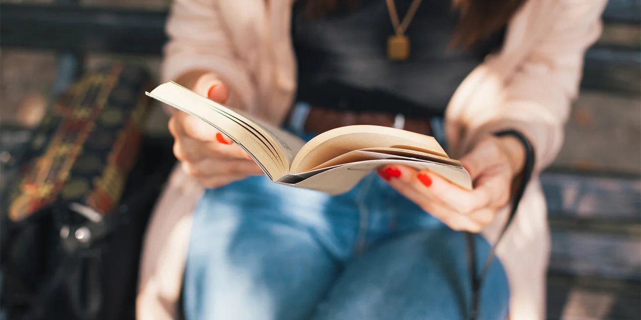 7 Best Books to Read for Knowledge and Curious Minds